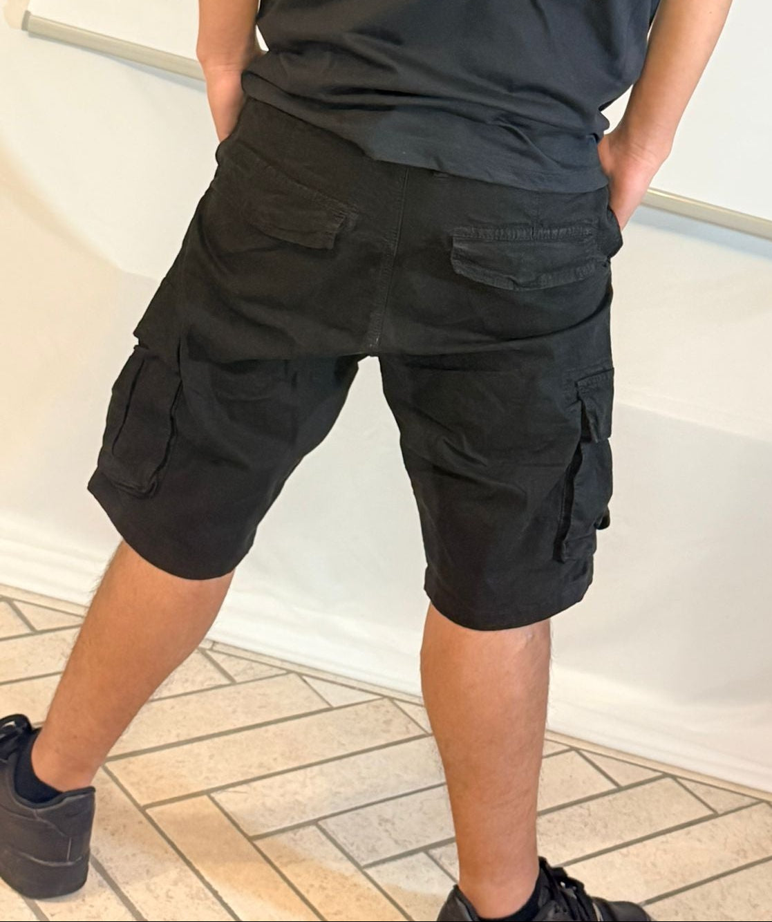 Pantalone cargo corto